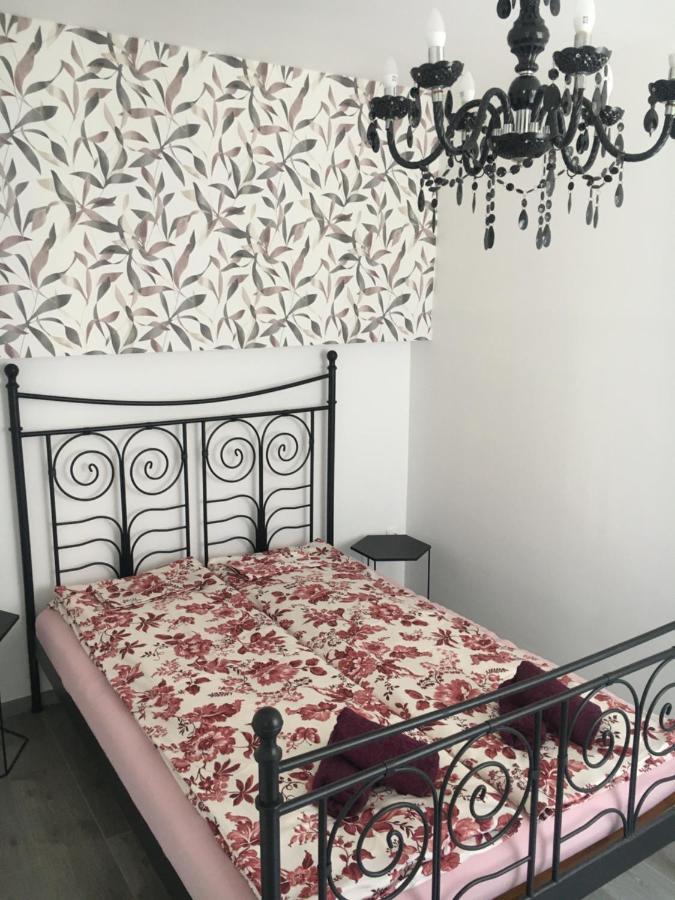 Apartman Mercedes Szeged Extérieur photo
